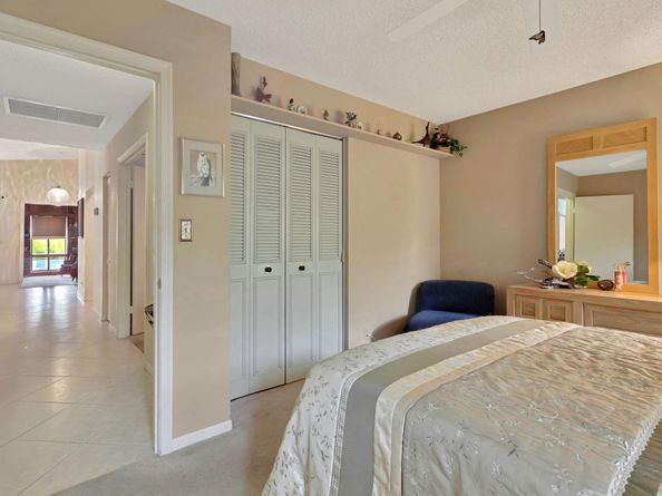 10072 Ramblewood Dr, Coral Springs FL 33071