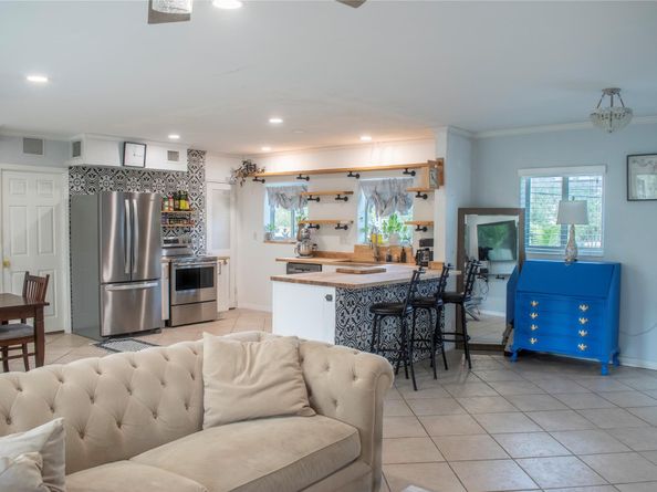 1000 SE 4th St 209, Fort Lauderdale FL 33301