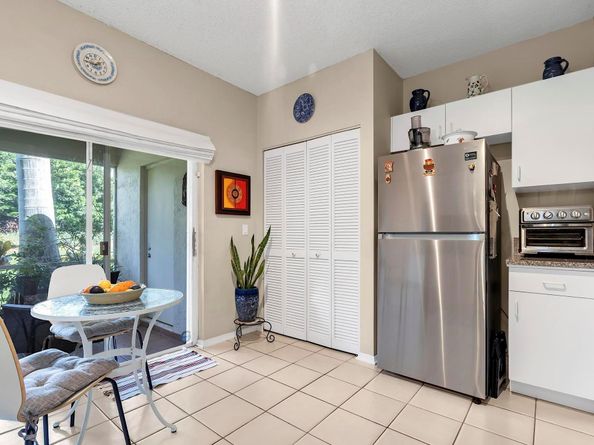 4 Key West Ct 4, Weston FL 33326