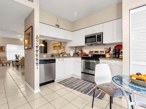4 Key West Ct 4, Weston FL 33326