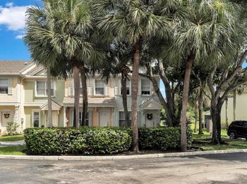 4 Key West Ct