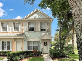 4 Key West Ct 4, Weston FL 33326