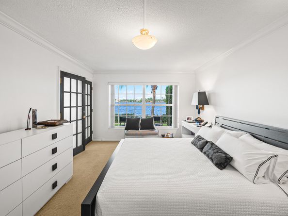 2190 Ibis Isle Road 2, Palm Beach FL 33480