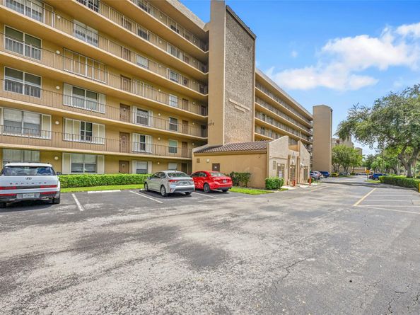 4570 NW 18th Ave 604, Deerfield Beach FL 33064
