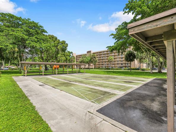 4570 NW 18th Ave 604, Deerfield Beach FL 33064