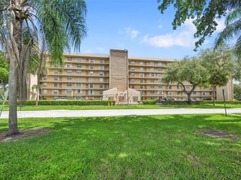 4570 NW 18th Ave