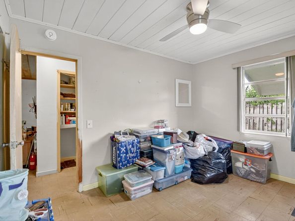 3582 Davis Road, Palm Springs FL 33461