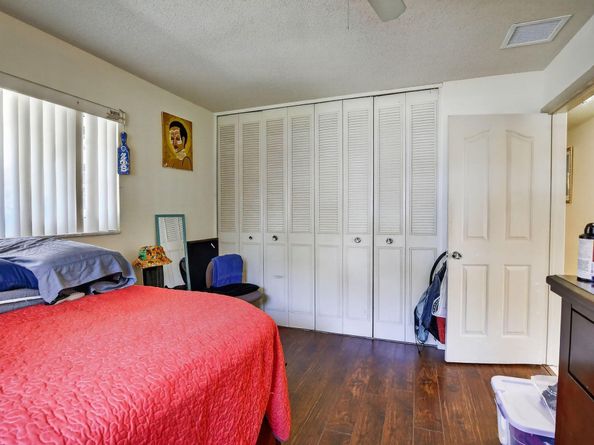202 SW 52nd Avenue, Plantation FL 33317