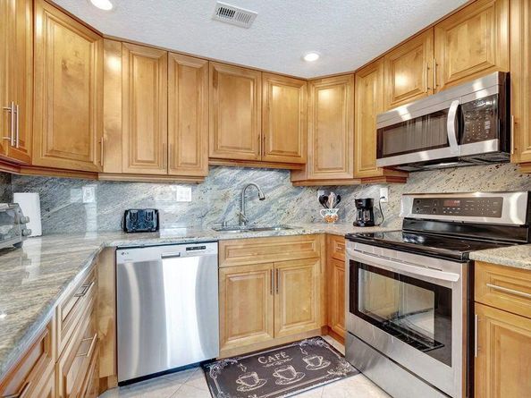 3054 Rexford C, Boca Raton FL 33434