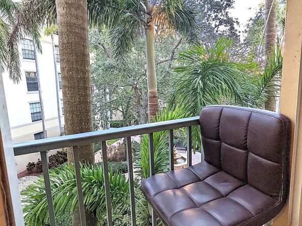 630 S Sapodilla Avenue 308, West Palm Beach FL 33401