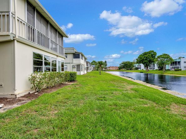 436 Monaco J, Delray Beach FL 33446