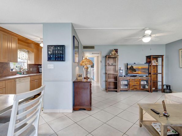 436 Monaco J, Delray Beach FL 33446