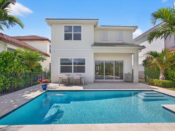 150 Bonnette Hunt Club Lane, Palm Beach Gardens FL 33418