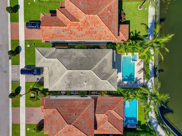 150 Bonnette Hunt Club Lane, Palm Beach Gardens FL 33418