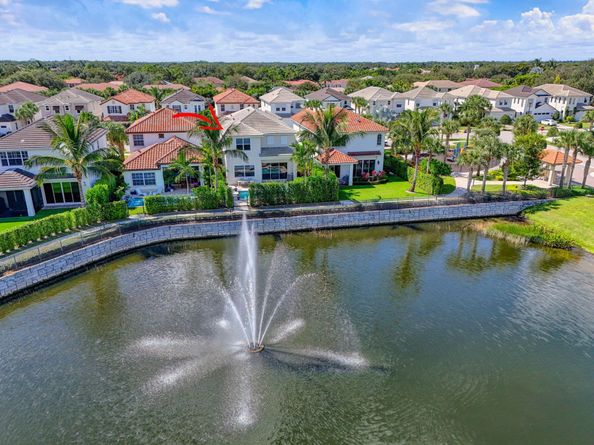 150 Bonnette Hunt Club Lane, Palm Beach Gardens FL 33418