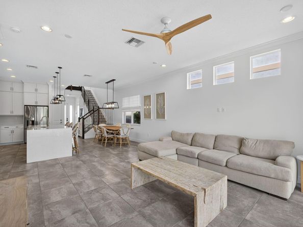 150 Bonnette Hunt Club Lane, Palm Beach Gardens FL 33418