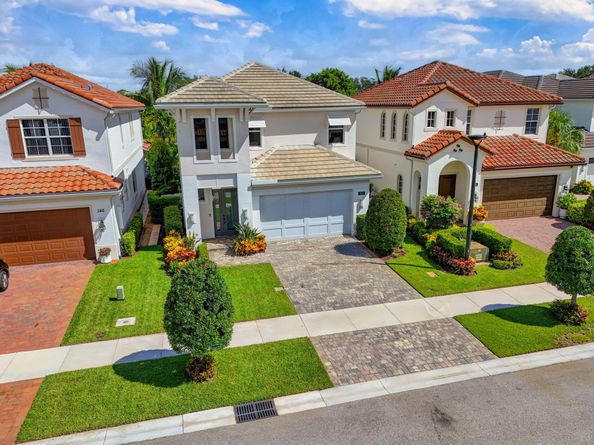 150 Bonnette Hunt Club Lane, Palm Beach Gardens FL 33418