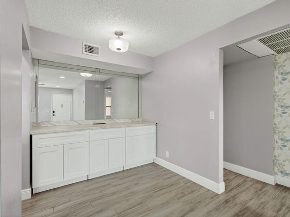 7125 Golf Colony Court 202, Lake Worth FL 33467