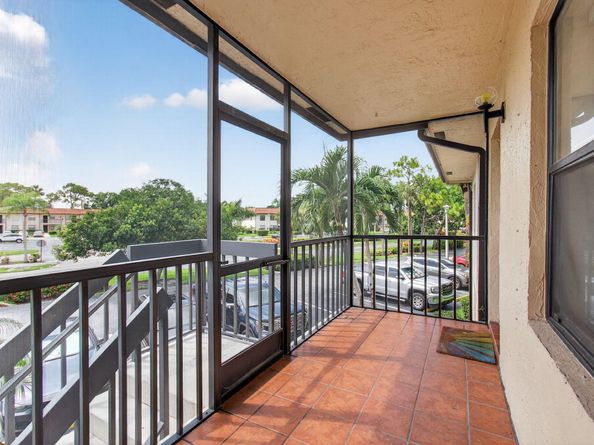 7125 Golf Colony Court 202, Lake Worth FL 33467