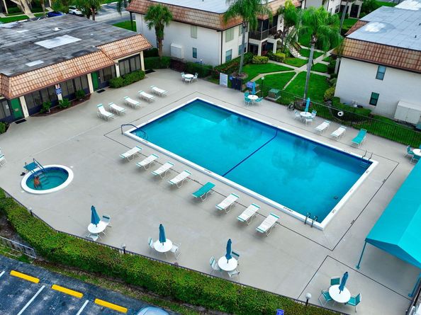 7125 Golf Colony Court 202, Lake Worth FL 33467