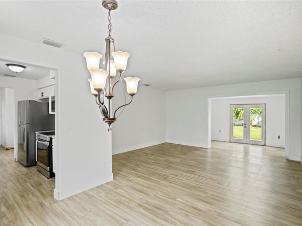 4331 NW 185 st, Miami Gardens FL 33055