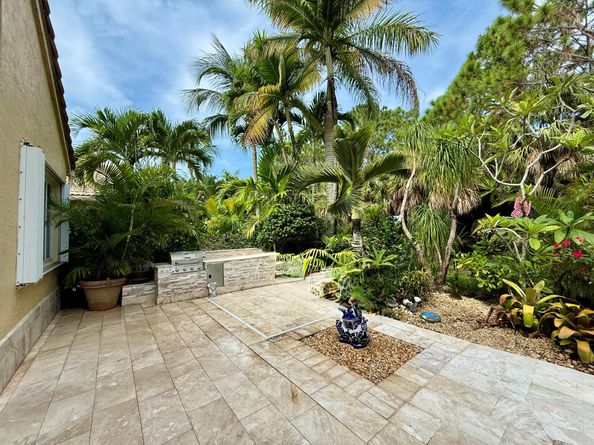 8475 Pine Cay, West Palm Beach FL 33411
