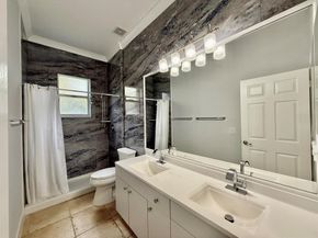 8475 Pine Cay, West Palm Beach FL 33411