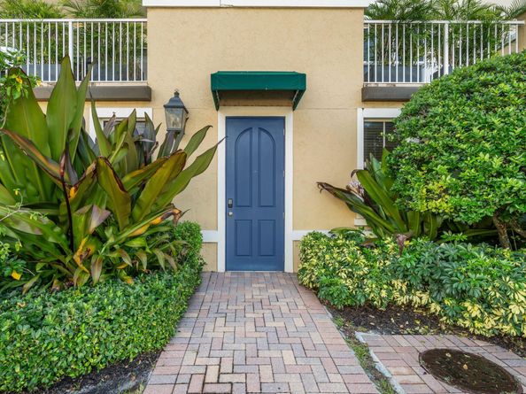 3940 N Flagler Drive 101, West Palm Beach FL 33407