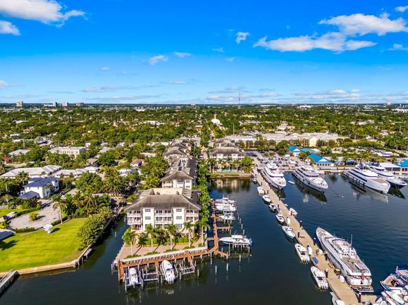 3940 N Flagler Drive 101, West Palm Beach FL 33407