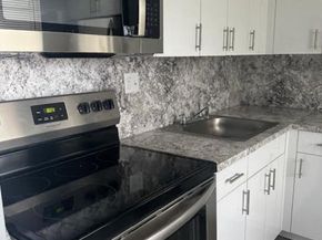 9460 Fontainebleau Blvd 528, Miami FL 33172
