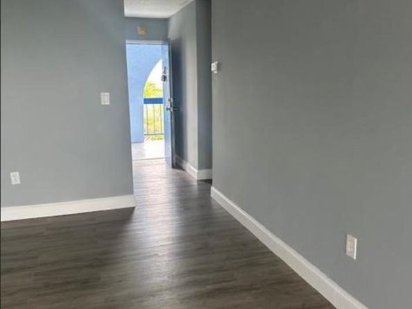 9460 Fontainebleau Blvd 528, Miami FL 33172