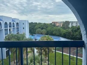9460 Fontainebleau Blvd 528, Miami FL 33172