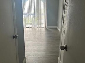 9460 Fontainebleau Blvd 528, Miami FL 33172