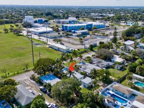 325 De Carie Street, Delray Beach FL 33444