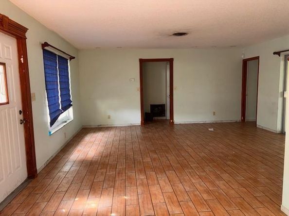 1951 NW 36th St, Oakland Park FL 33309