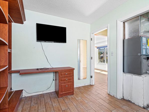 1951 NW 36th St, Fort Lauderdale FL 33309