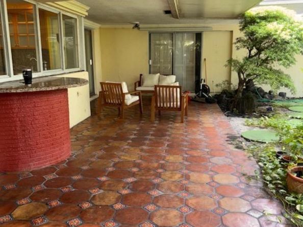 1951 NW 36th St, Oakland Park FL 33309