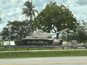 1951 NW 36th St, Fort Lauderdale FL 33309