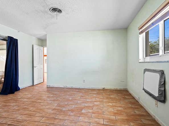 1951 NW 36th St, Fort Lauderdale FL 33309