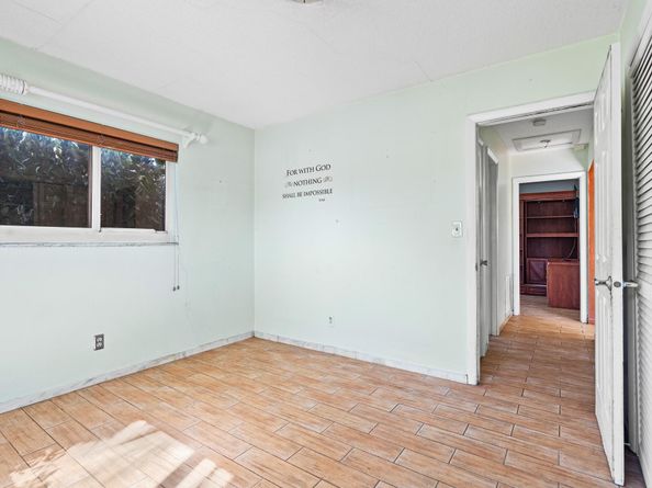 1951 NW 36th St, Fort Lauderdale FL 33309