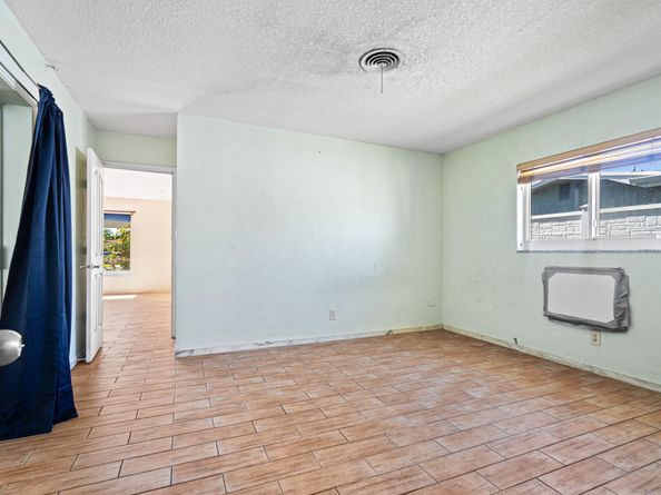 1951 NW 36th St, Fort Lauderdale FL 33309