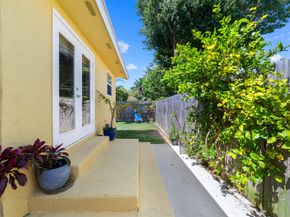 1853 Holman Drive, Juno Beach FL 33408