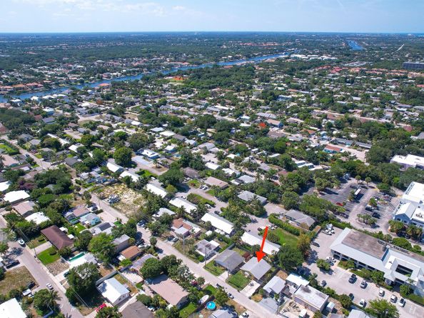1853 Holman Drive, Juno Beach FL 33408