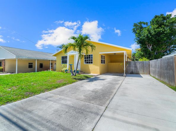 1853 Holman Drive, Juno Beach FL 33408