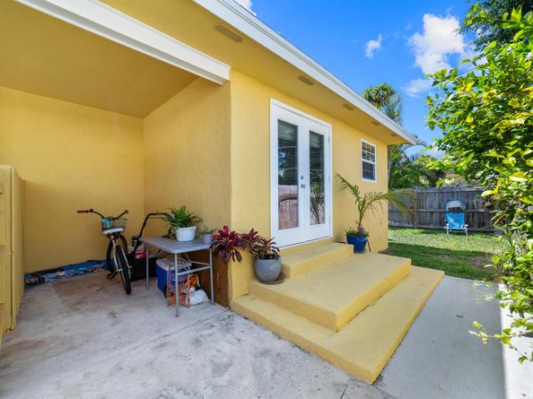 1853 Holman Drive, Juno Beach FL 33408