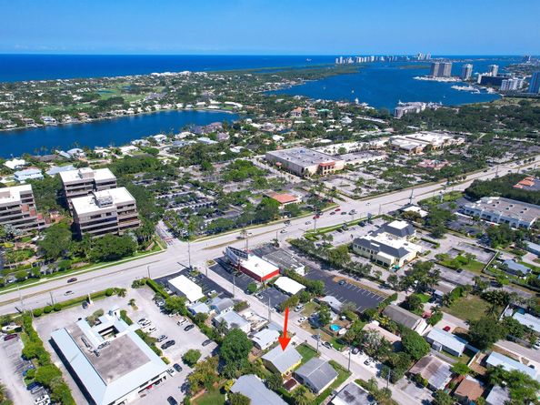 1853 Holman Drive, Juno Beach FL 33408