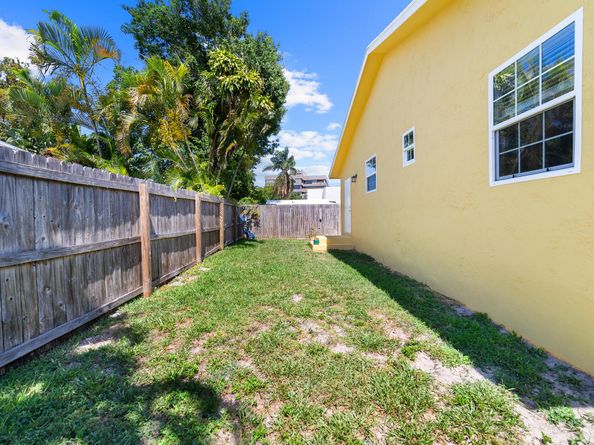 1853 Holman Drive, Juno Beach FL 33408