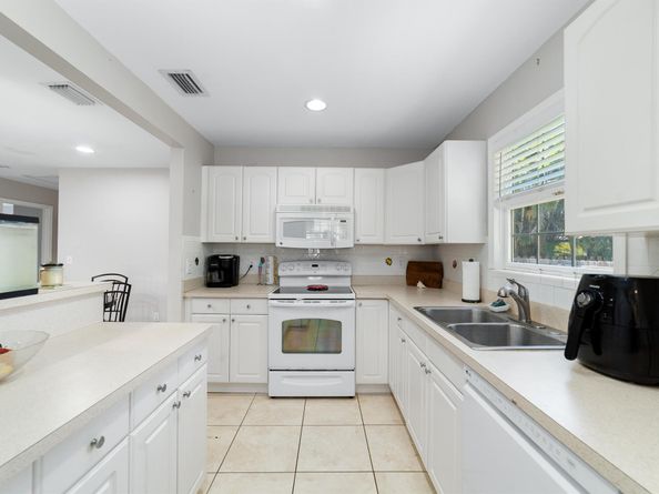 1853 Holman Drive, Juno Beach FL 33408