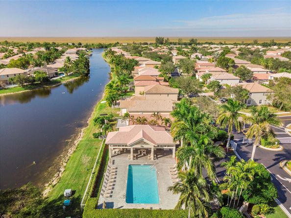 5332 NW 125th Ave, Coral Springs FL 33076