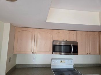 12077 Regal Ct